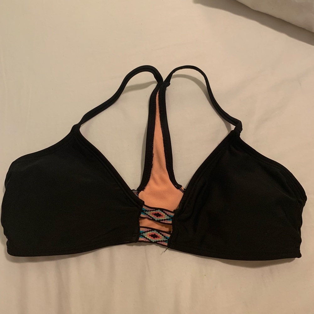 Xhilaration swim suit top. Size small